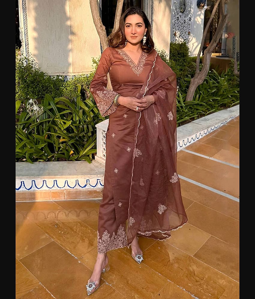 Trijal Fab Women Cotton Blend Embroidered Straight Kurti With Palazzo ( Brown )