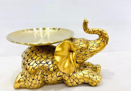 Joyful elephant with a tray-Polyresin | Matt Finish / White / H: 7 | L: 12 | W: 3