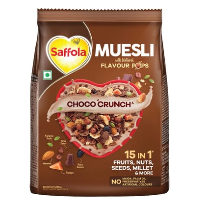 Saffola Muesli Choco Crunch with Flavour Pops, 450 gm | 15 in 1 Fruit and Nuts, Seeds, Millet & more | Cereals for breakfast rich in wholegrain, protein, fibre
