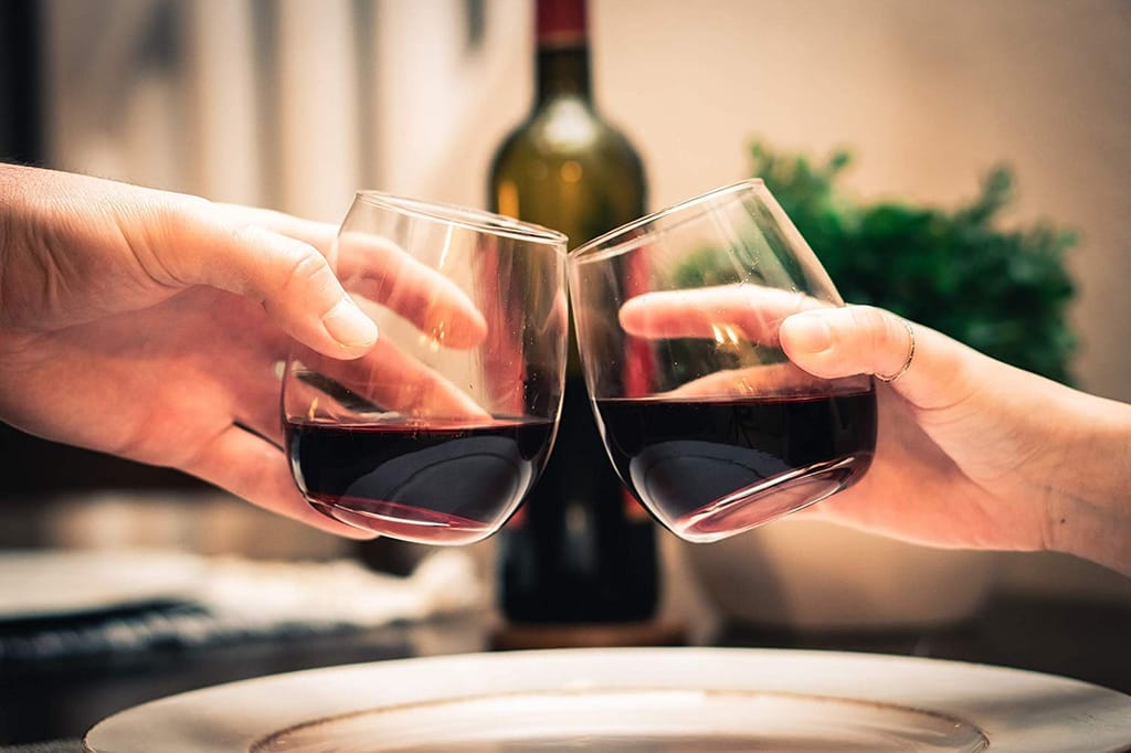 Soft Drinking Glasses |Classic shap Wine Glass |Dessert Cup | Whiskey Tumbler | Perfect for Whisky, Wine, Cocktail, Juice, Water