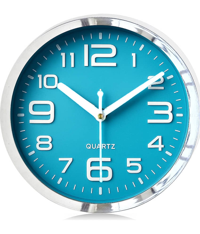 GrabBasket Circular Analog Wall Clock