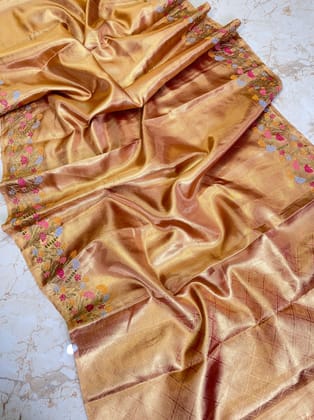 New Wedding Wear Golden Color Banarasi Tissue Silk Jacquared Weaving Fancy Designer Saree