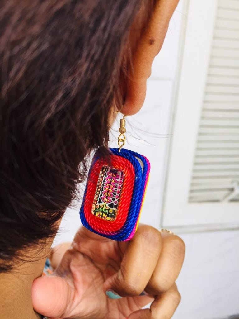 RAINBOW THREAD GLASS EARRINGS - SQUARE SHAPED