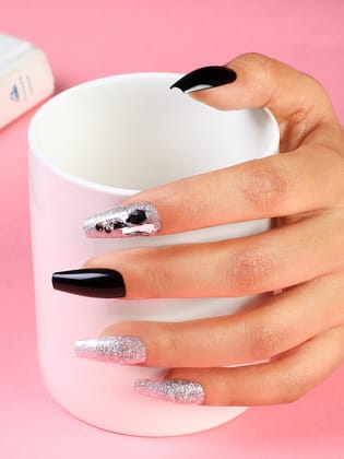 The Graffiti Press-On Nails - Antique Gold:Onyx Black-Nails