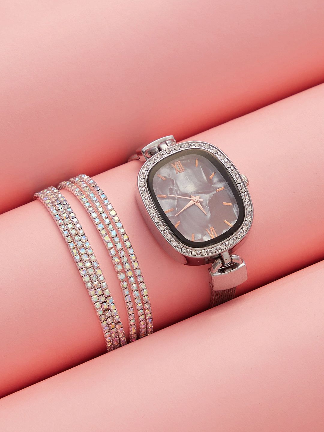 The-Textured-Square-Watch-With-Bracelet-Combo-Watch Combos