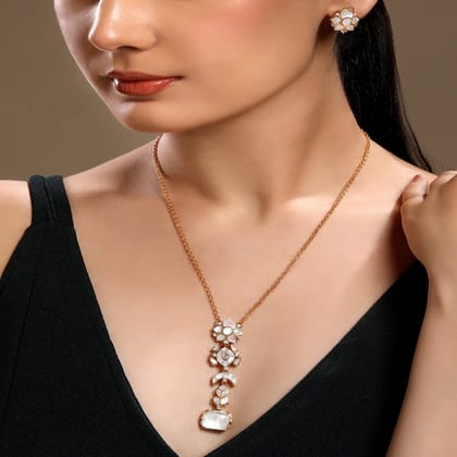 Moonlit Grace Floral Pendant Necklace Set- HRNS349