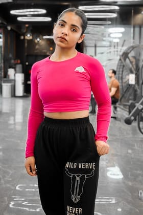 WILD VERVE LIFTING LONG SLEEVE CROP TOP (MAGENTA PINK)-XS