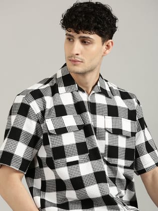 White&Black Checked Short Sleeved Oversized Shirt-40
