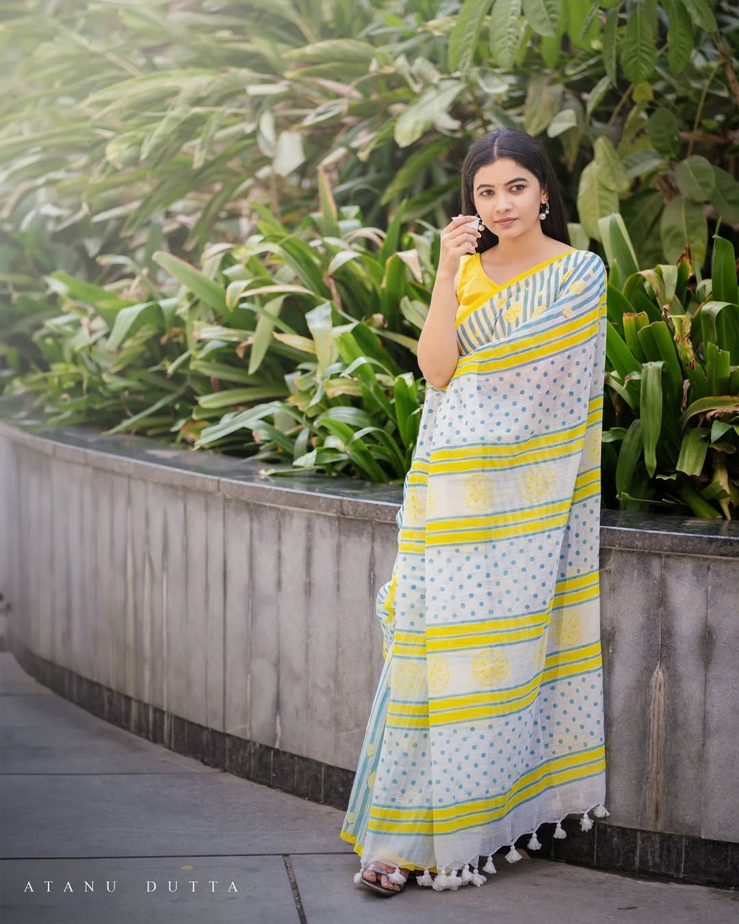 Fresh Summer Look: Blue & White Leheriya Saree with Yellow Lemon Prints | Perfect Daily Wear