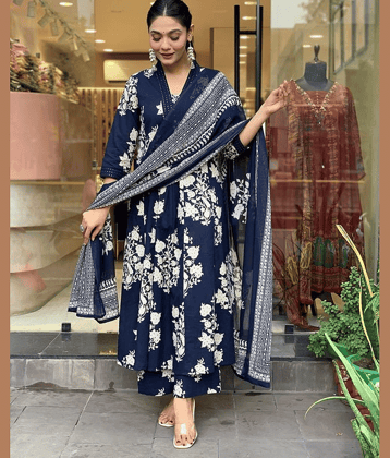 YAGNIK FASHION Women Rayon Printed Anarkali Kurti With Palazzo ( Blue )