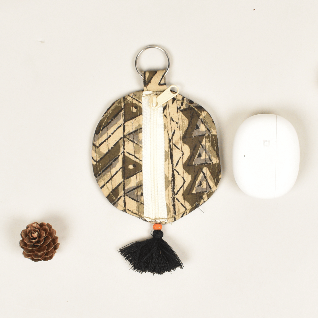 Green kalamkari Round Pouch – Lip Balm / Earbuds Holder