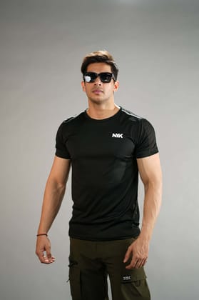 Black Solid Slim Fit T-Shirt Black Solid Slim Fit T-Shirt