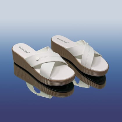 White PlushWave Wedges-White / 36