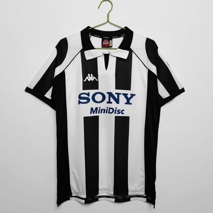 Juventus 1997-98 Home Retro Jersey-S