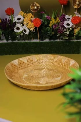Tisser Golden Grass Round Tray