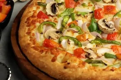 Veg 21 Topping Mania Pizza [6 Inches]