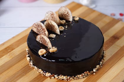 Hazelnut gateaux cake