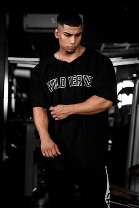 WILD VERVE NIGHT WALKER OVERSIZE TEE (BLACK)-S