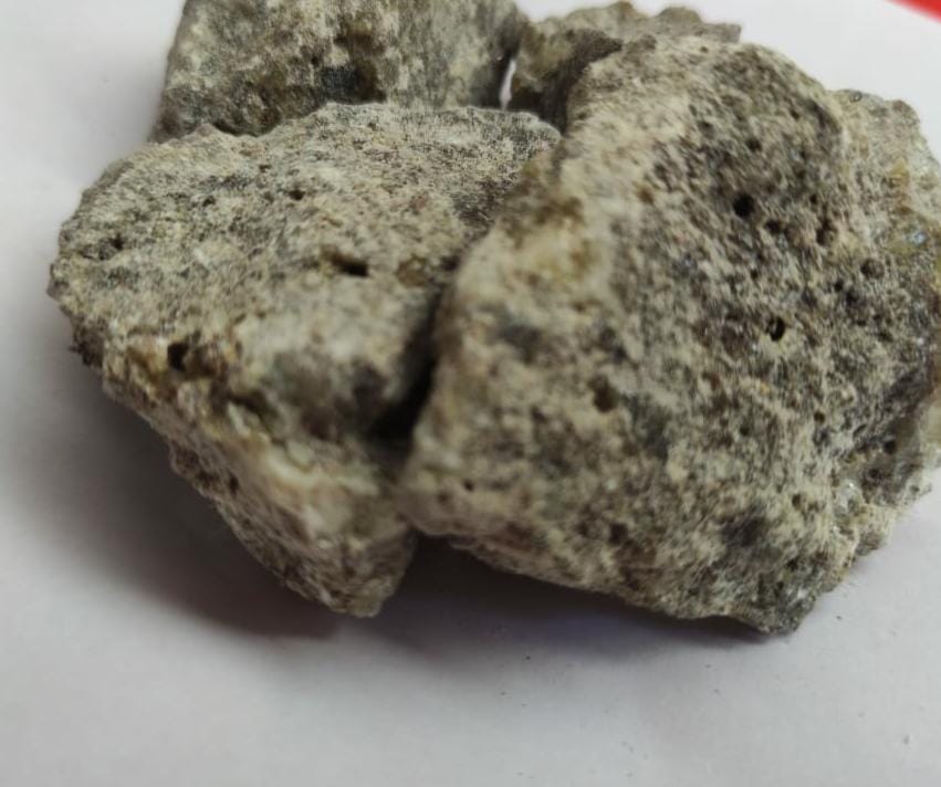 UOOD/SAMBRANI (BLACK) 50g