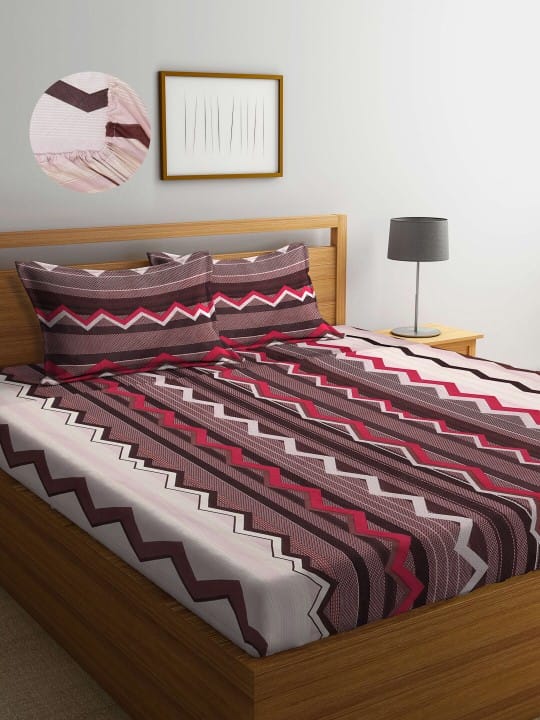Brown & Red Graphic 300 TC King Bedsheet with 2 Pillow Covers