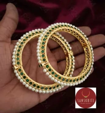 Traditional Bangles BN 001