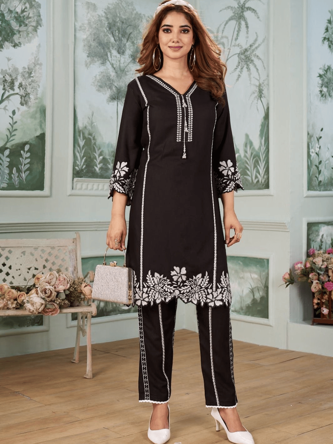 Black Beauty Cut Work Cotton Co-ord Set-M
