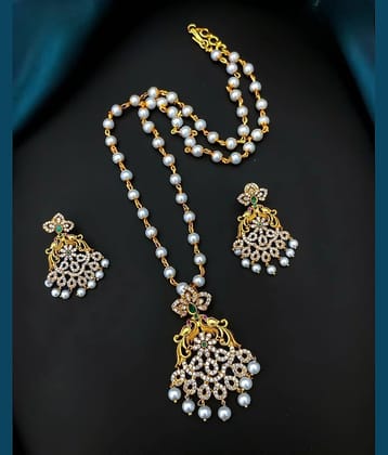 ROFARWORD Gold Brass Necklace Set ( Pack of 1 )