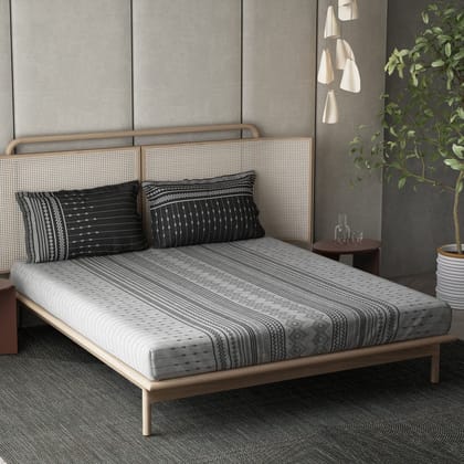 DDECOR - Africana Collection 100% Cotton Ethnic Pattern 136TC Super King |274 CM X 274 CM| with 2 Pillow Covers - Black And White
