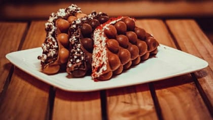 Banana nutella bubble taco