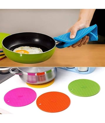 18 ENTERPRISE Trivet Mat Multipurpose Silicone Pot Holders,Anti Slip Hot Pads Silicone Heat Resistant Coasters, Cup Insulation Mat, Insulation Pad Potholders Random Pack of 4.