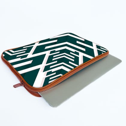"Zig Zag Print" Laptop Sleeves: Bold Modern Design for Every Size-13" / Brown
