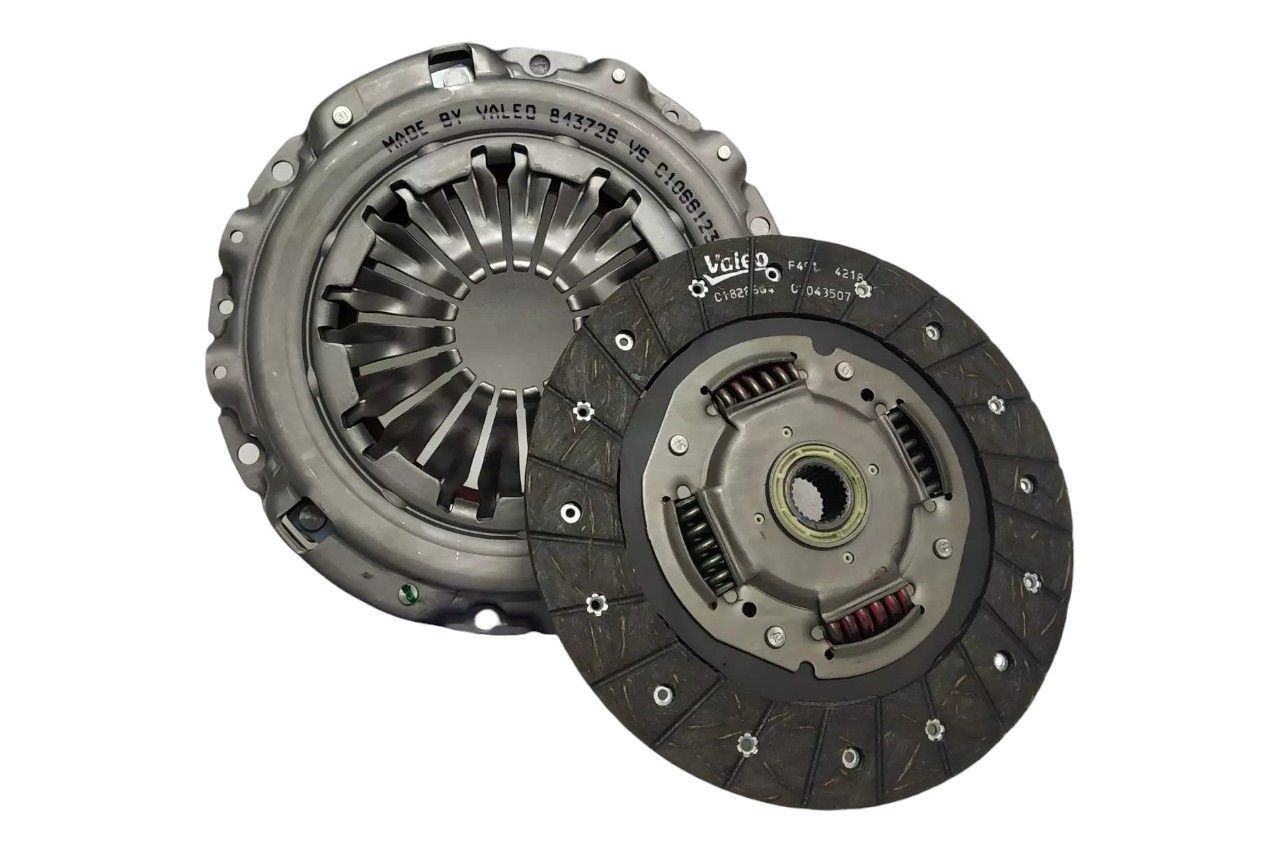 Valeo Clutch Set (Disc+Pressure Plate) AV667737