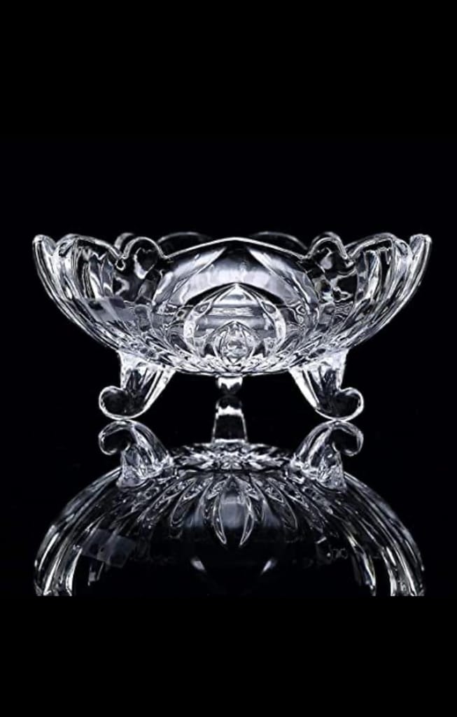 Crystal Glass Fruit Bowl Dry Fruit Plate Three-Legged Snack Candy Plates for Home, Restaurants and Companies