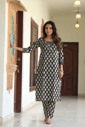 Black Cotton Premium And Elegant Kurti With Pant For Women