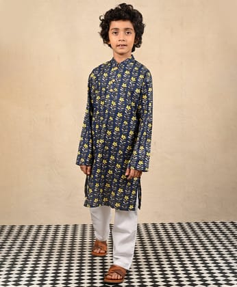 FESTIVE BLUE FLORAL PRINT PURE COTTON KURTA PYJAMA SET - BLUE/WHITE-2-3 YEARS / 2N / BLUE/WHITE