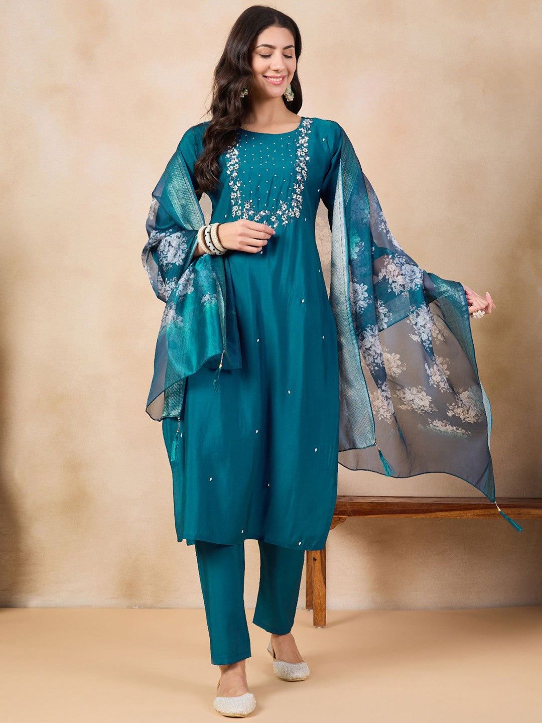 Women Viscose Chanderi Embroidered Straight Kurta with pant and dupatta sets-S