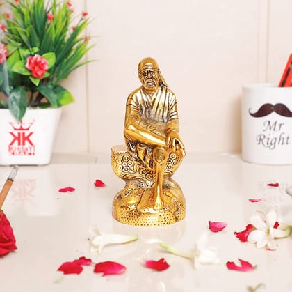 DreamKraft Shirdi Sai Baba Idol Metal Statue Showpiece