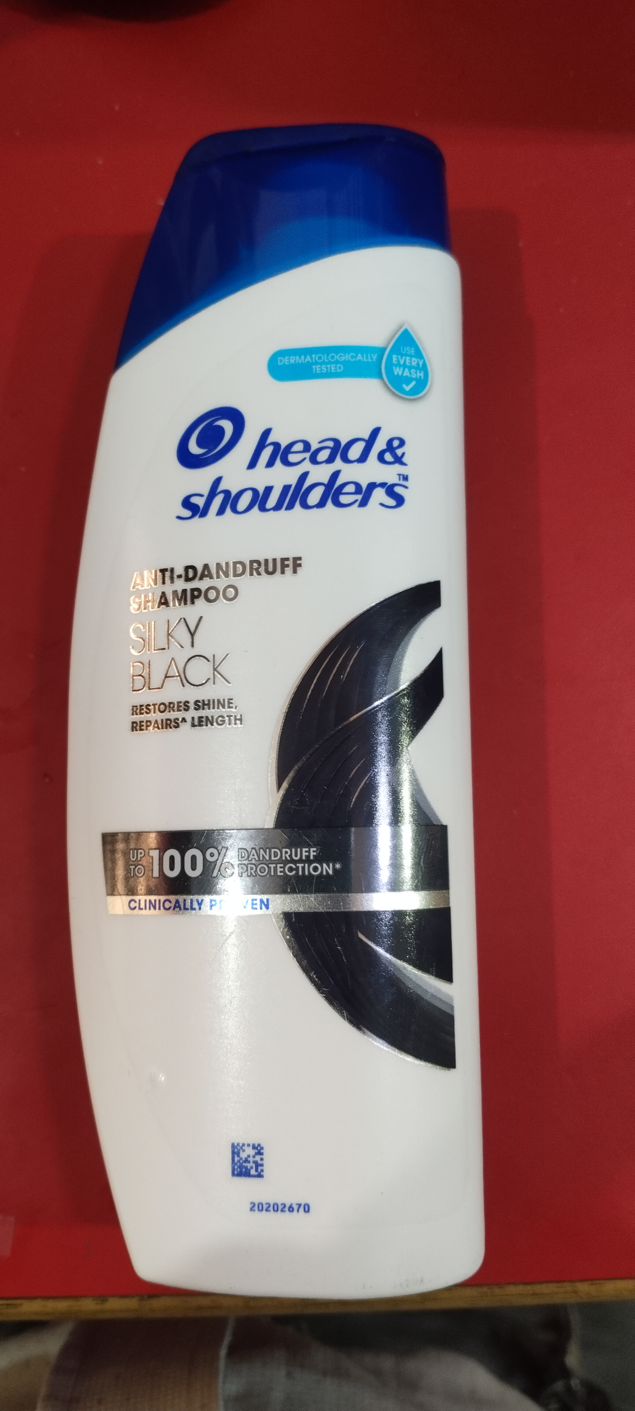 Head & shoulder silky black 180 ml