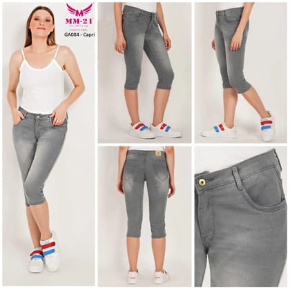 MM21 GA084 Denim Capri - Grey