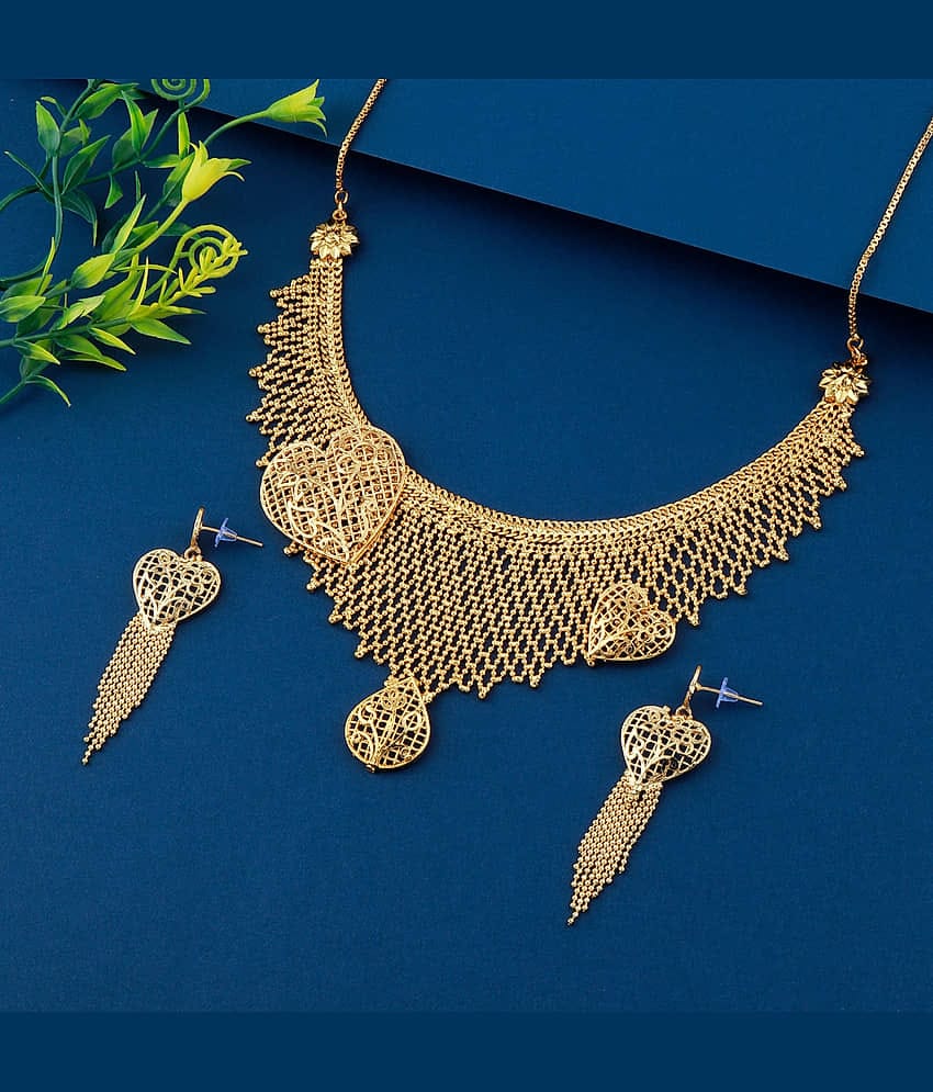 Paola Alloy Golden Traditional Necklaces Set Choker