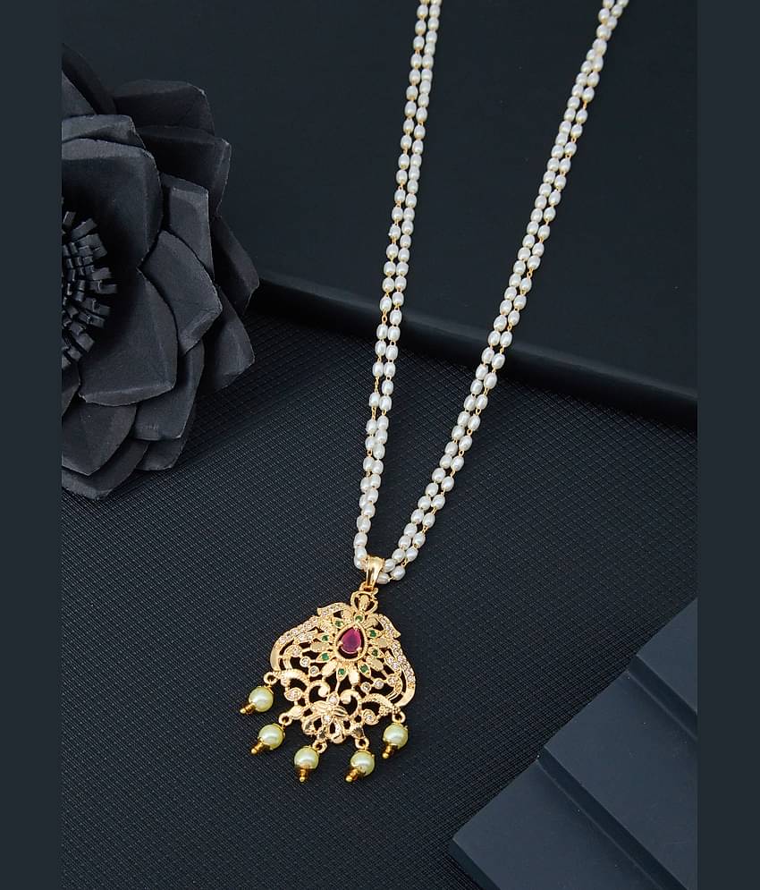 ROFARWORD Gold Brass Necklace ( Pack of 1 )