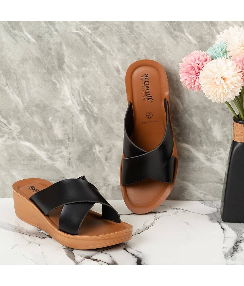 Aerowalk Black Women's Slipper