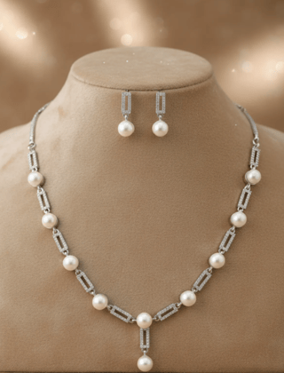 White Elegant Pearl Set For Women