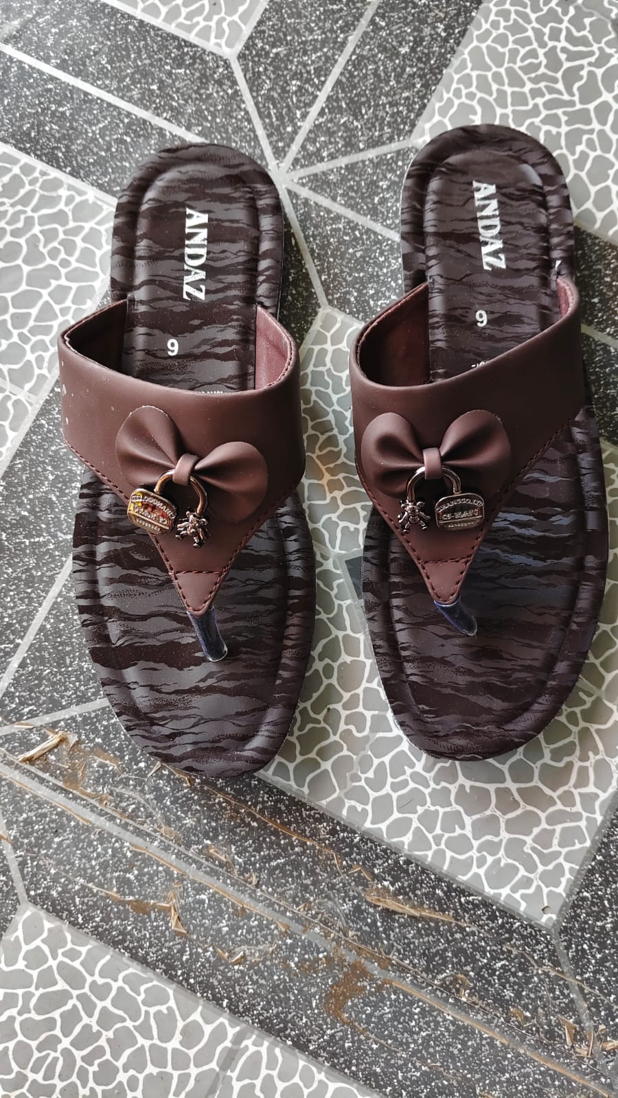 ANDAZ Womens Brown Casual Sandals