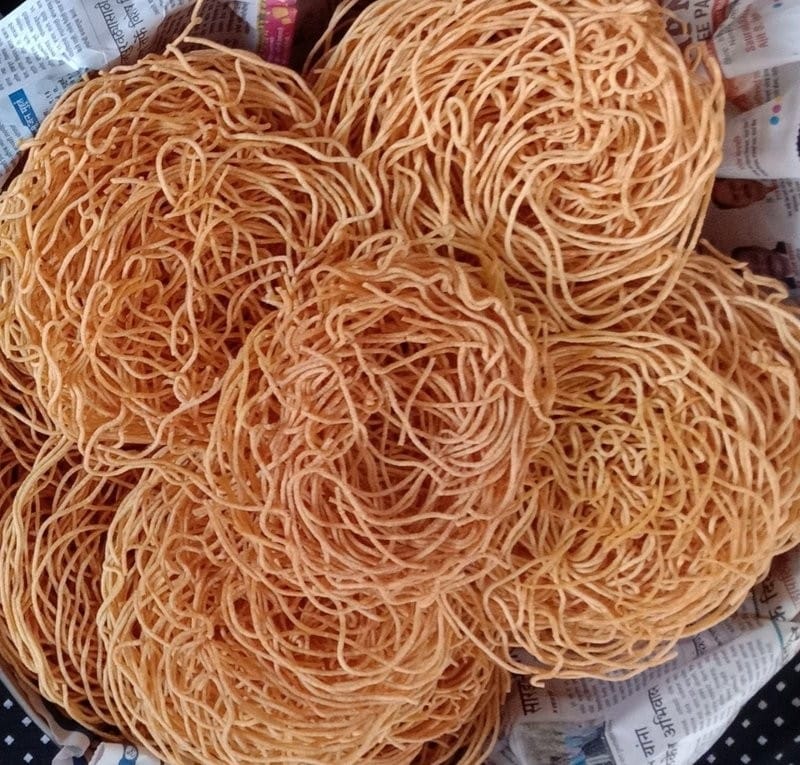 Samarth Plain Sev (250g) | Crunchy Gram Flour Noodles | Tea Time Snack & Chaat Topping