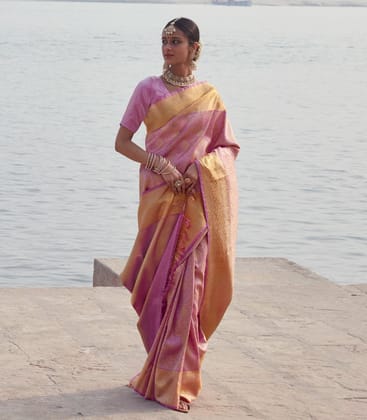 Baby Pink Handloom Kanchipuram Silk Saree With Floral Vine Motifs-Baby Pink