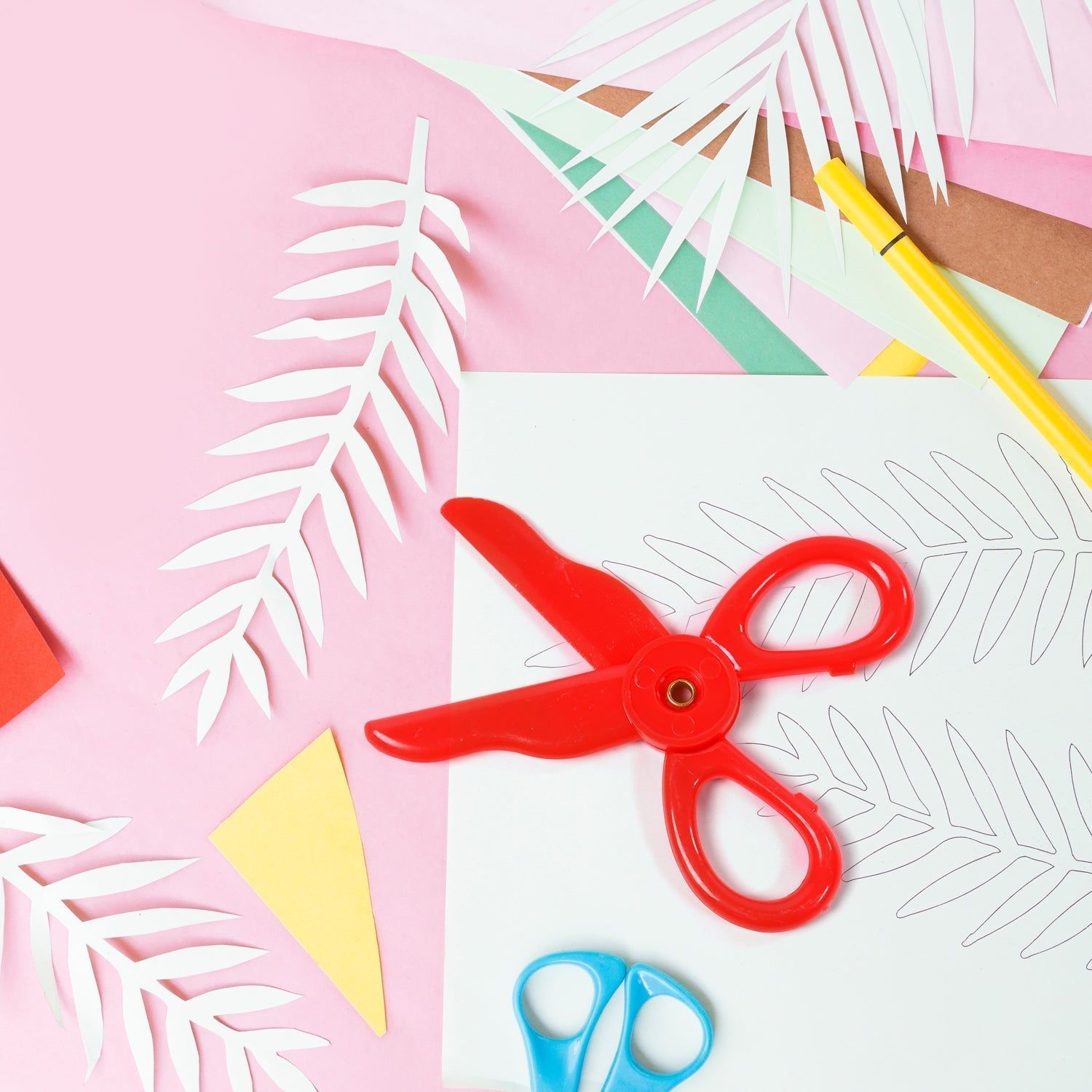 Plastic Child-Safe Scissor Set (50 Pcs Set)_assorted colour