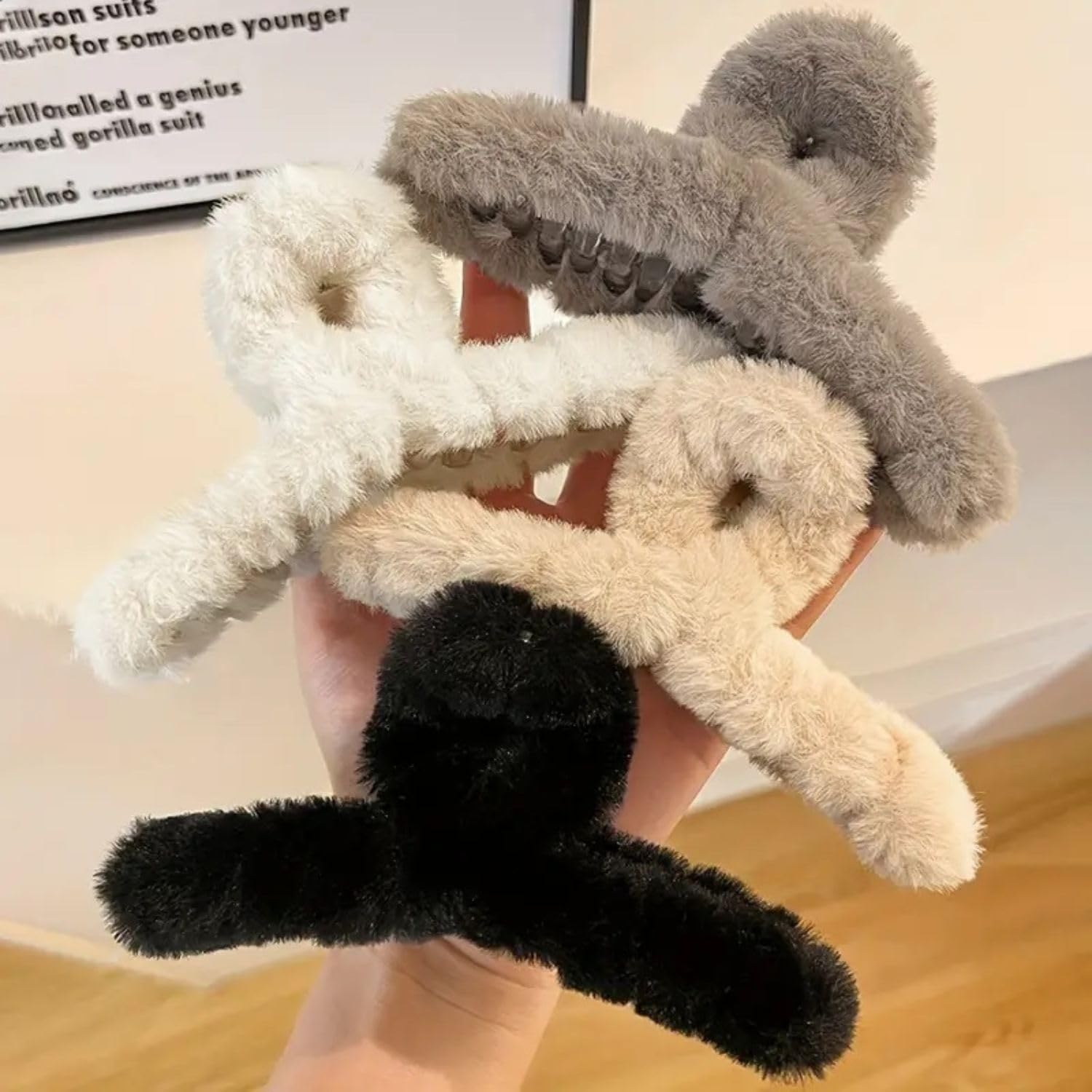 4 Pcs Fluffy Faux Fur Claw Clips
