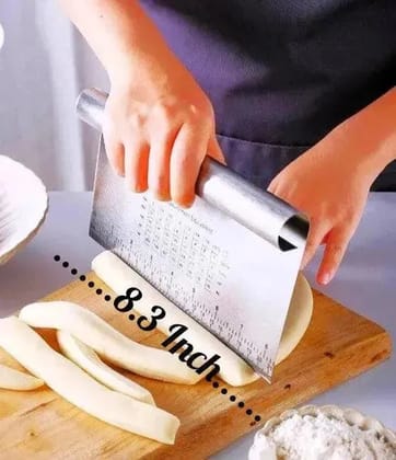 Stainless Steel Food Scraper For Smoother Icing With Measuring Scale