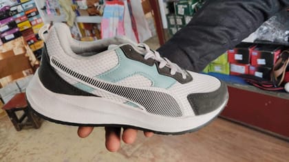 CASUAL SHOES